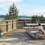 8 Person In Leka-by Traum * Frovik