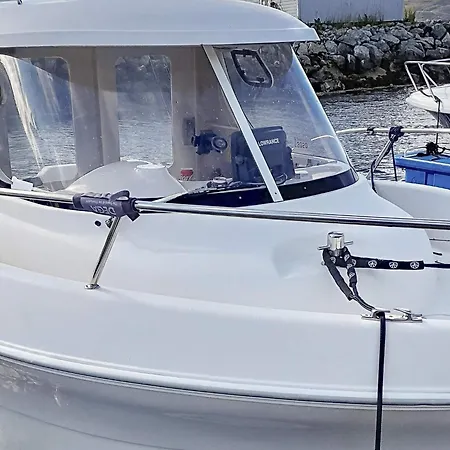 8 Person In Leka-by Traum * Frovik